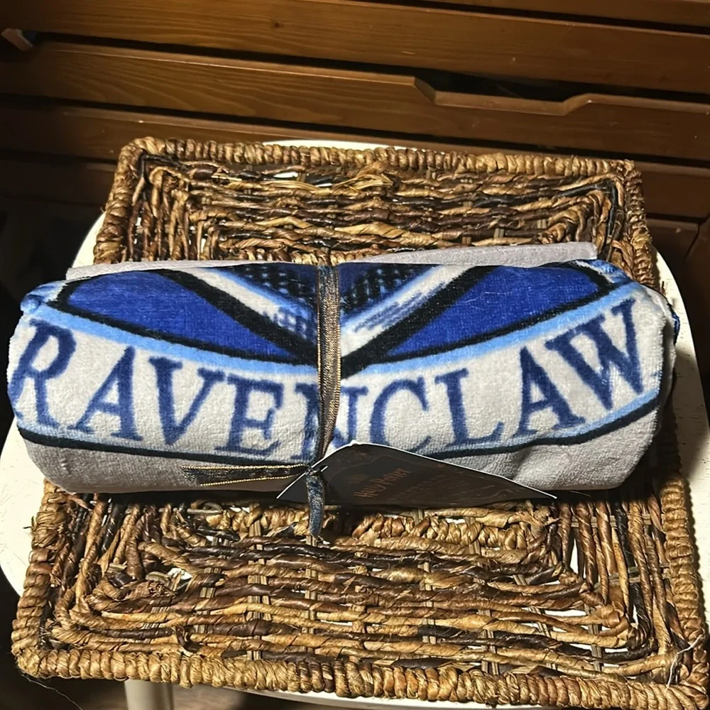 Pottery Barn Teen Harry Potter Ravenclaw Beach 🏖️ Towel BNWT